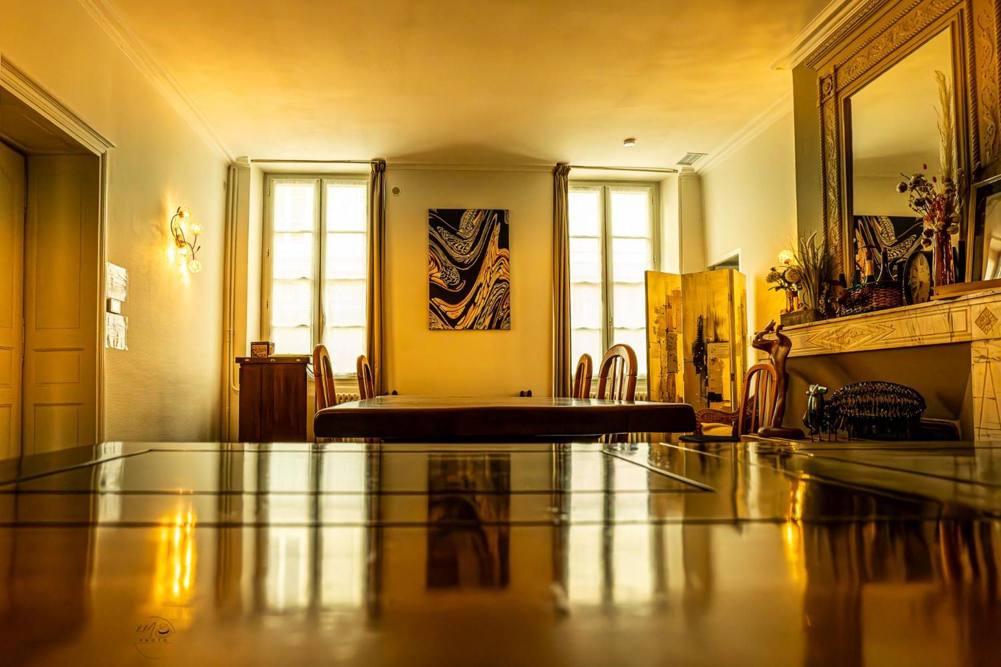 La Maison Duffour D'hotes Avec Petit Dejeuner Alojamento de Acomodação e Pequeno-almoço Tonneins