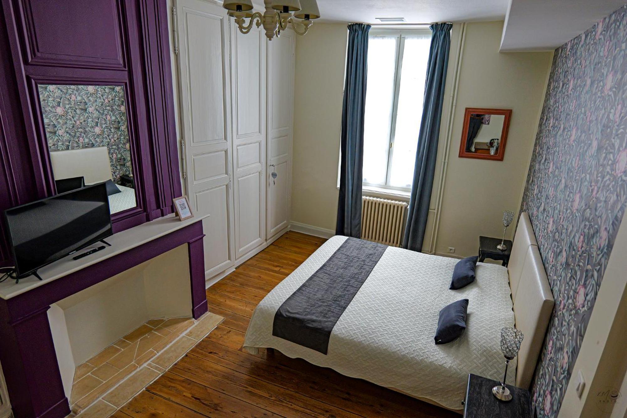 La Maison Duffour D'hotes Avec Petit Dejeuner Alojamento de Acomodação e Pequeno-almoço Tonneins